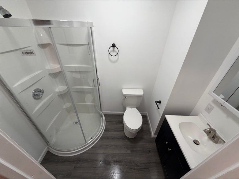 Building Photo - 704 Ridge St