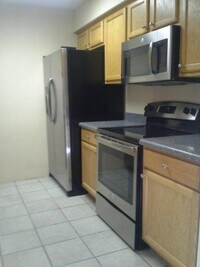 Building Photo - N 68th St