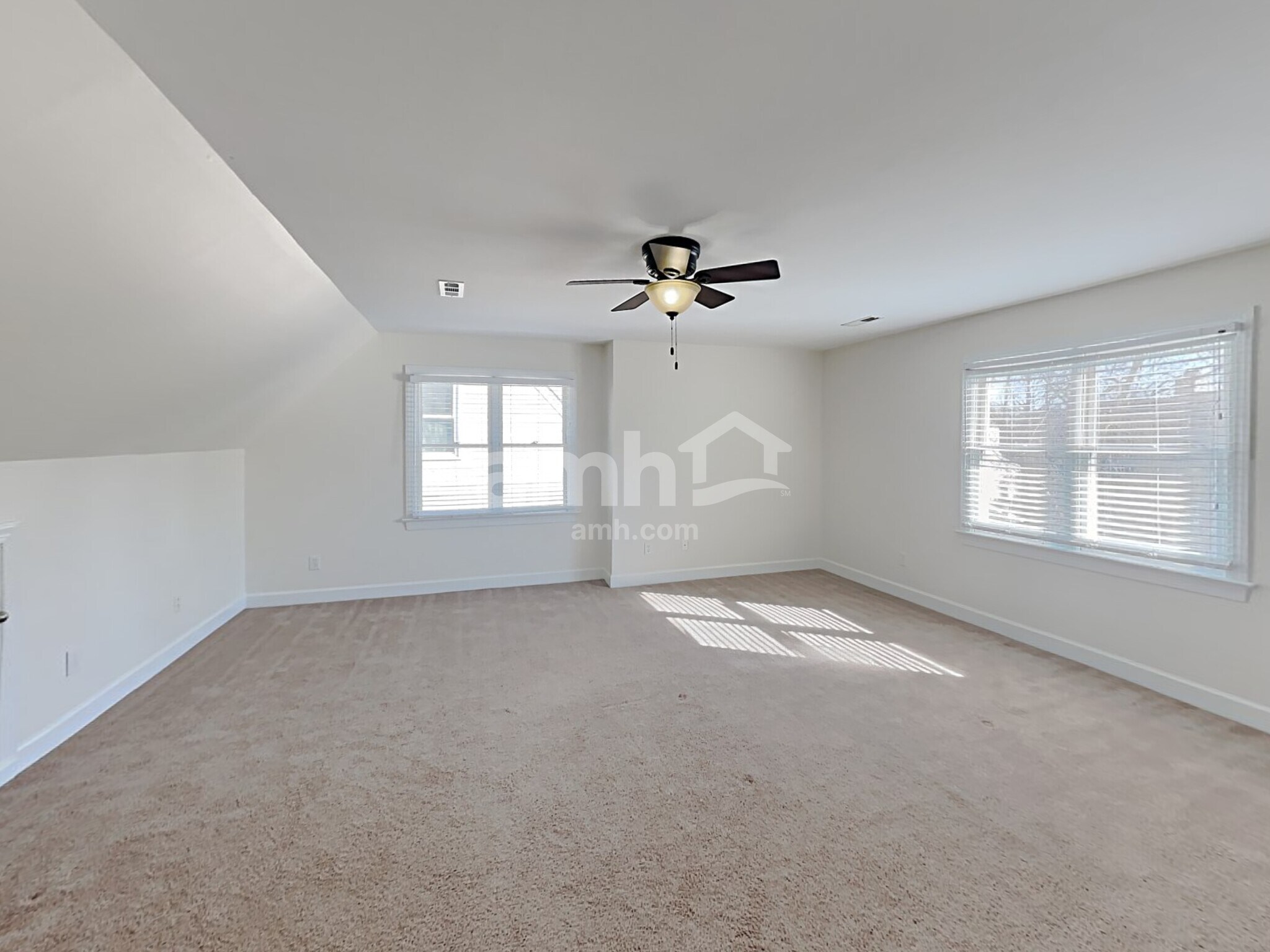 Building Photo - 4840 Forest Highland Dr