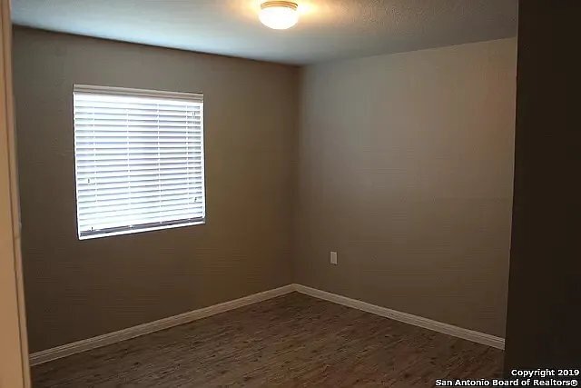 Building Photo - 10418 Legacy Hl
