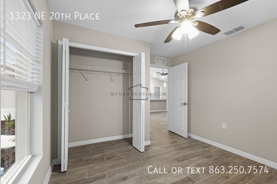 Building Photo - 1323 NE 20th Pl