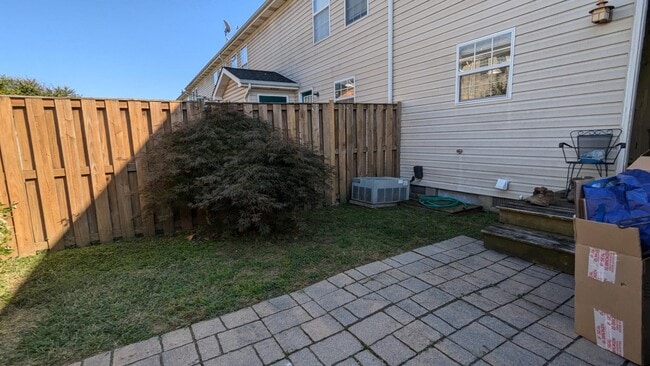 Building Photo - 138 Parkside Dr