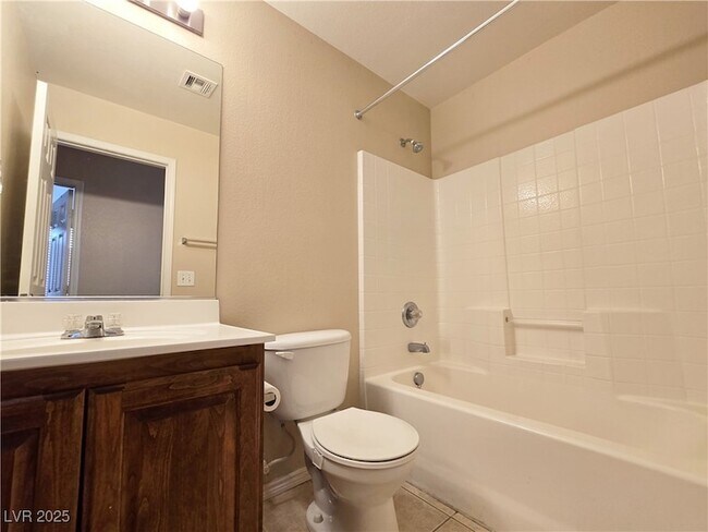 Building Photo - 5431 W Hasley Canyon Ave