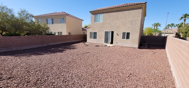 Building Photo - Immaculate 3 Bedroom Home in Aliante