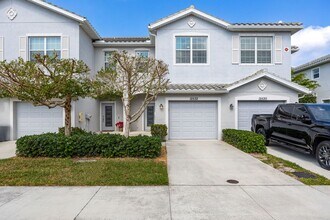 Building Photo - Experience Town Home living.. Welcome to W...