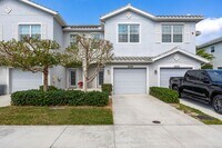 Building Photo - Experience Town Home living.. Welcome to W...