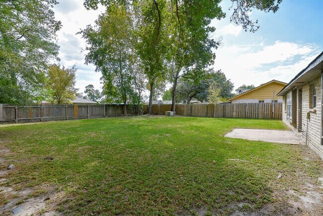 Building Photo - 15222 Morning Dove Dr