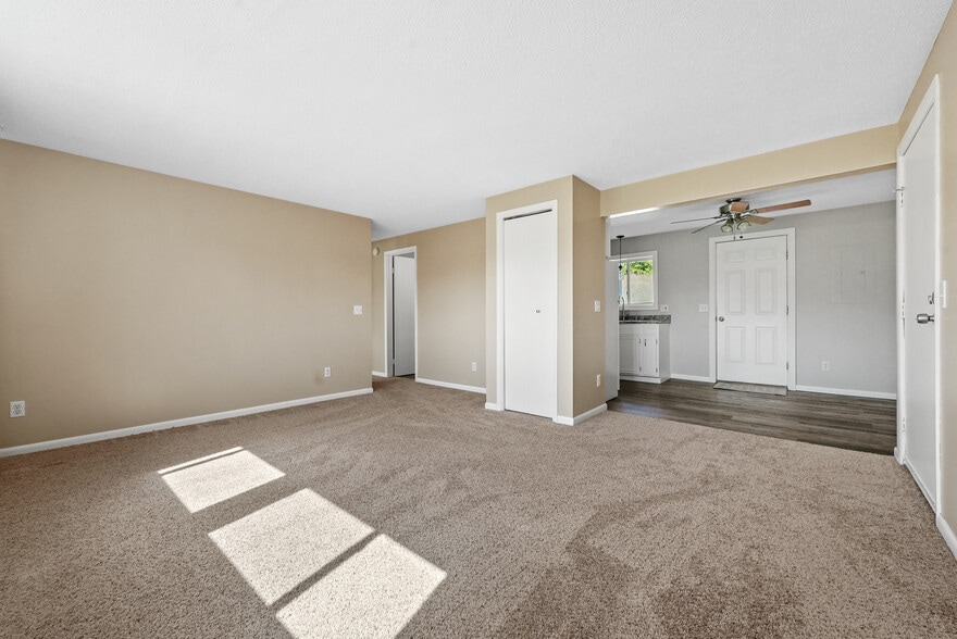 Building Photo - 3311 Mahoney Dr