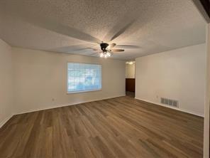 Building Photo - 1207 Anetta St