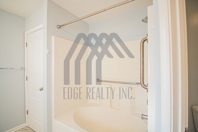 Building Photo - 174 Aquinnah Dr