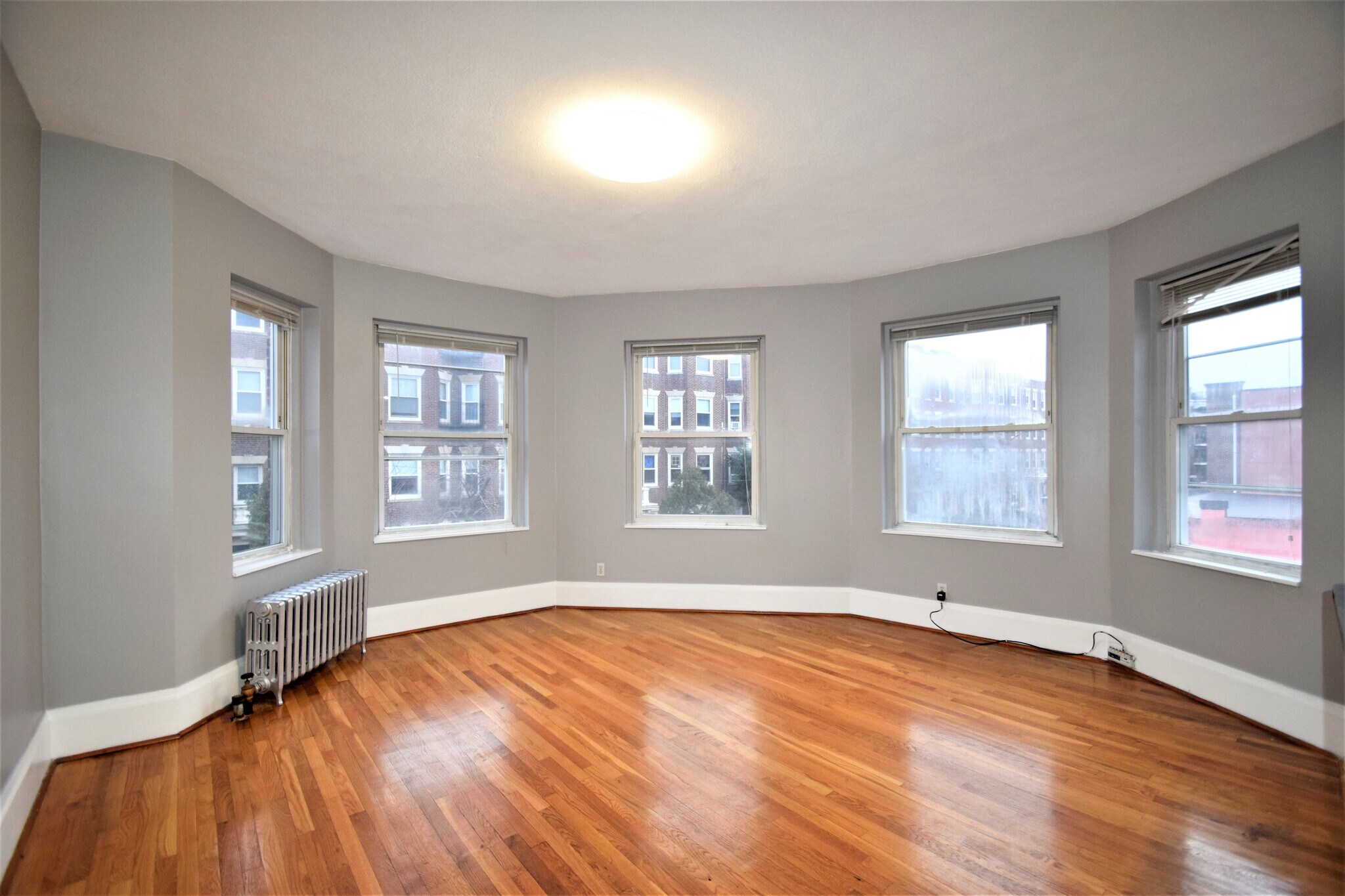 Building Photo - 83 Glenville Ave