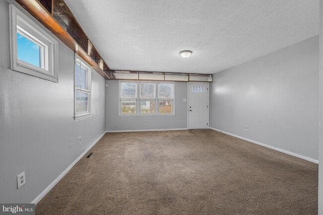 Building Photo - 816 Lincoln St