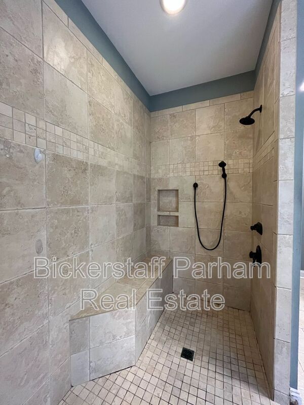 Building Photo - 7073 Spring Walk Dr