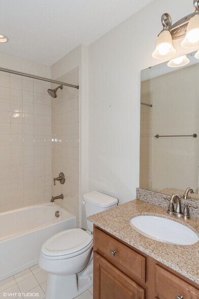 Building Photo - 335 Osona Ln
