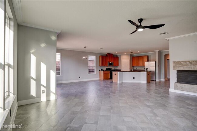 Building Photo - 230 Telluride Dr