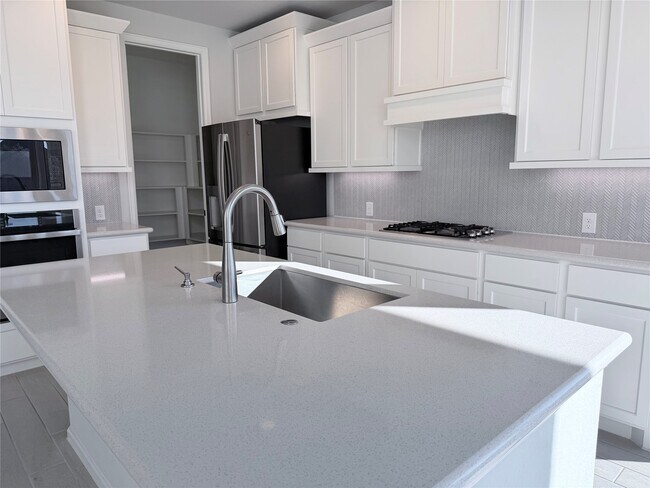 Building Photo - 10503 Shining Dawn Wy