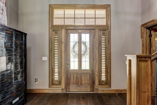 Building Photo - Luxury home in Oak Tree Park with a pool/tennis court/playground/walking trails - Edmond North Hi...