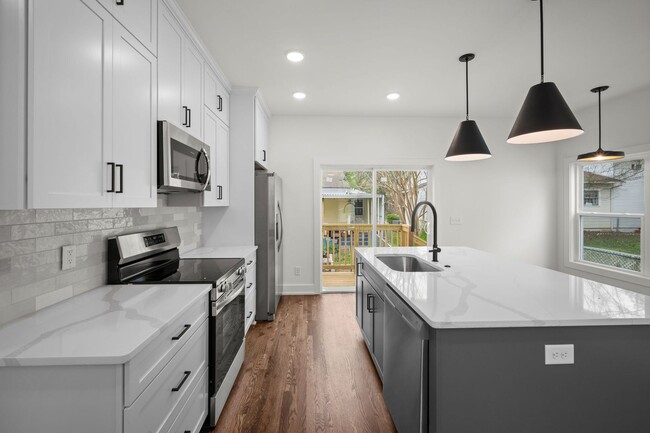 Building Photo - Brand New Build 3 Bedroom Home