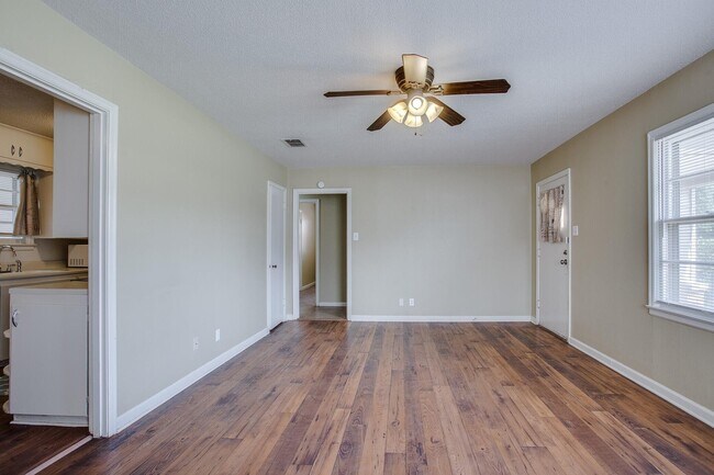 Building Photo - 3518 38th St