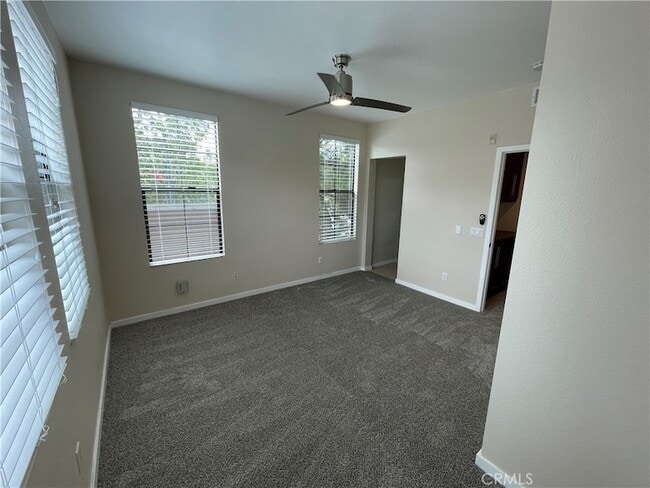 Building Photo - 501 W Maple Ave