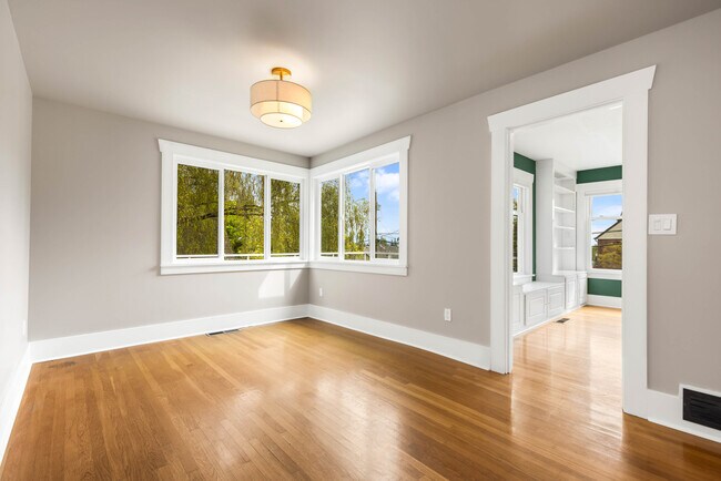 Building Photo - 8502 15th Ave NE