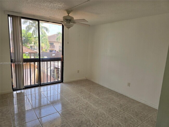Building Photo - 12230 SW 16th Terrace