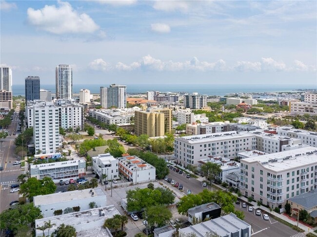 Building Photo - 600 3rd Ave S