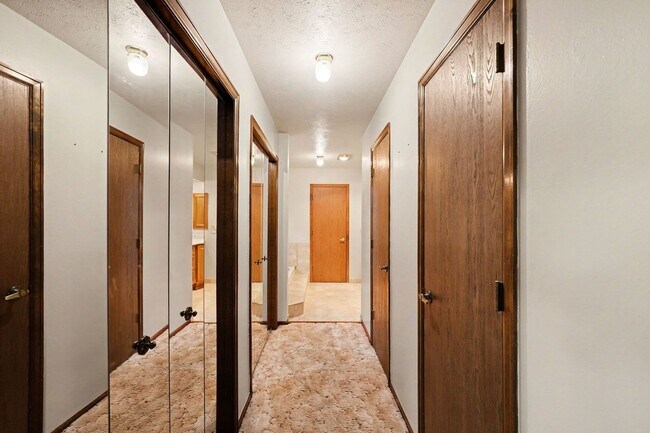 Building Photo - 7980 S Harrison Cir