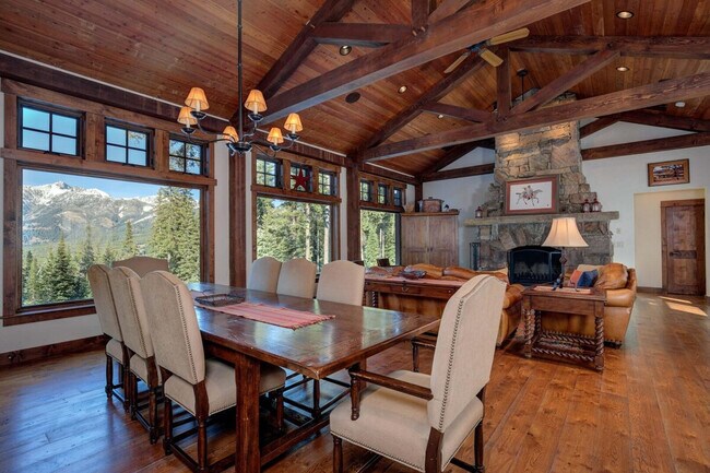 Building Photo - 14 Peaks View Dr