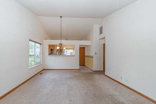 Building Photo - 100 W Aldridge Ln