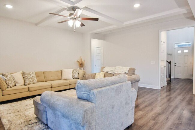 Building Photo - 1462 Citadel Dr
