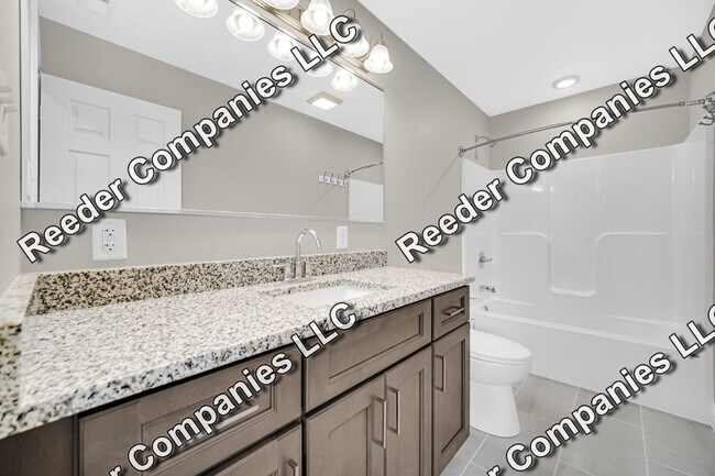 Building Photo - 1032 167th St