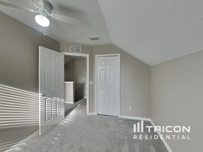 Building Photo - 10812 Shasta Ct