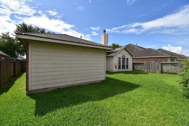 Building Photo - 128 Long Canyon Ln