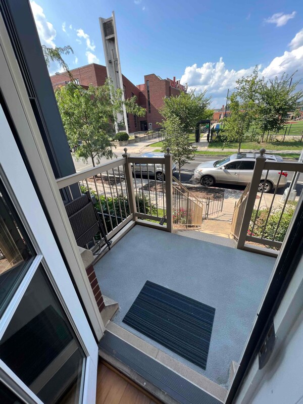 Building Photo - 1210 R St NW