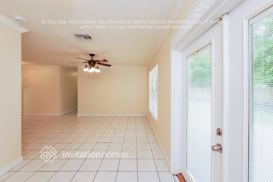 Building Photo - 7602 NW 40th St