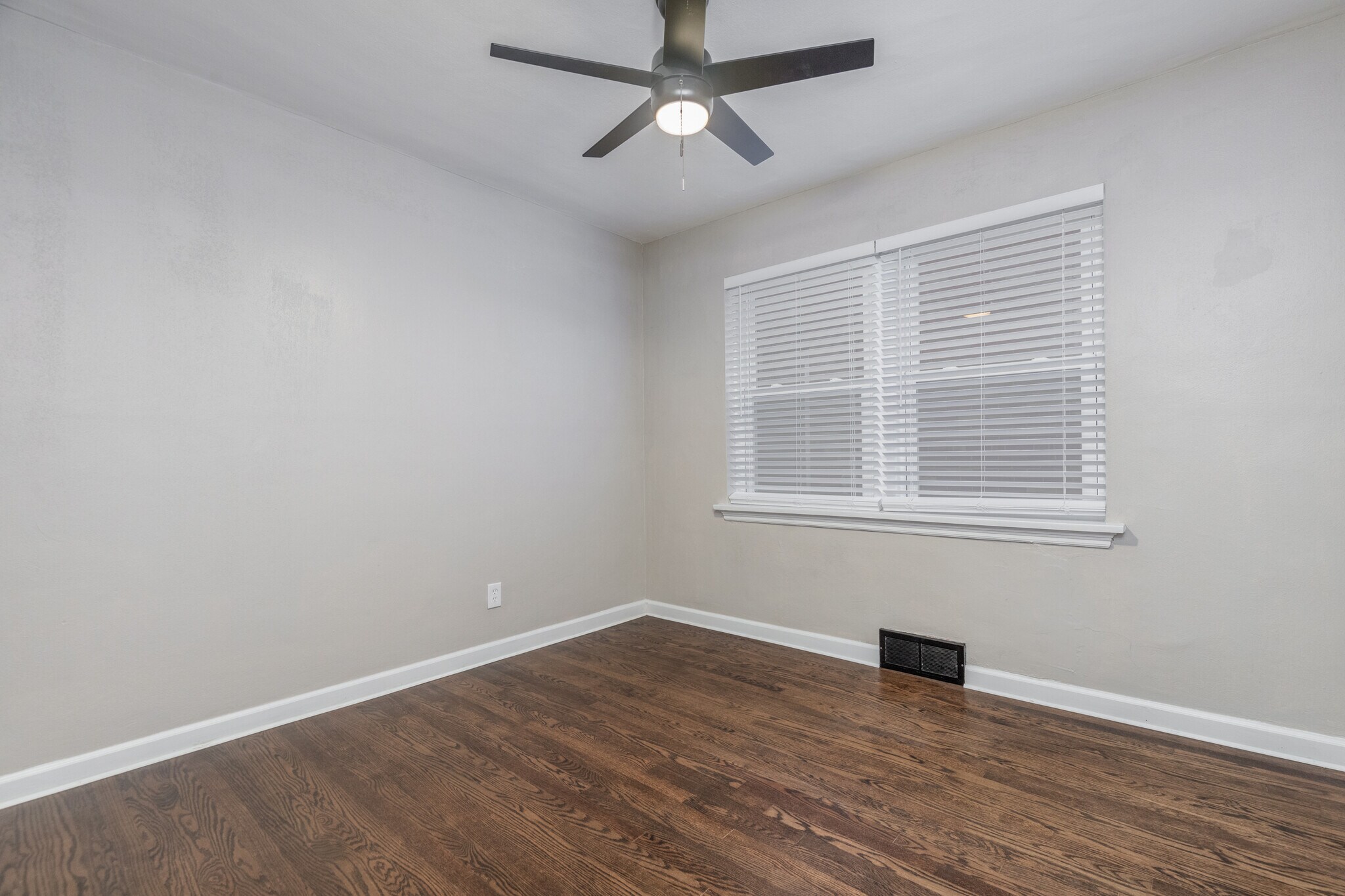 Building Photo - 6061 Potomac St