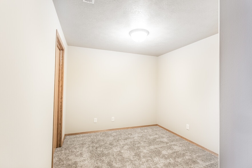Building Photo - 2510 N Wright Ave