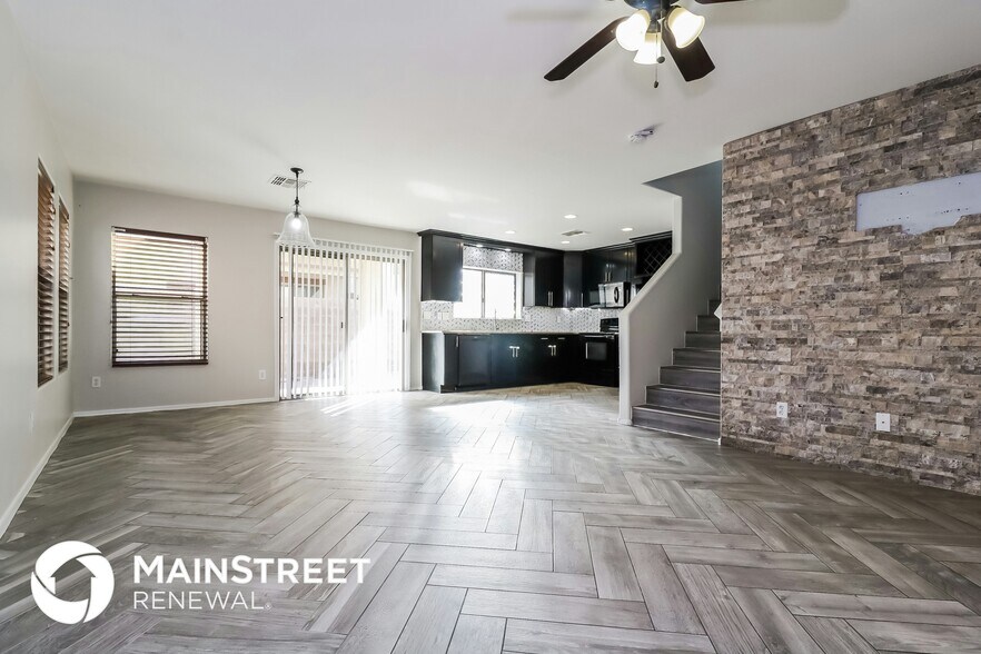 Building Photo - 6415 W Fawn Dr