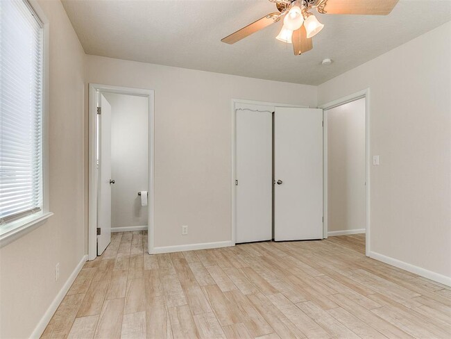 Building Photo - 1507 Avondale Dr
