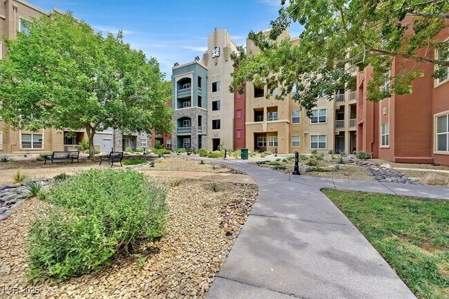 Primary Photo - 56 E Serene Ave