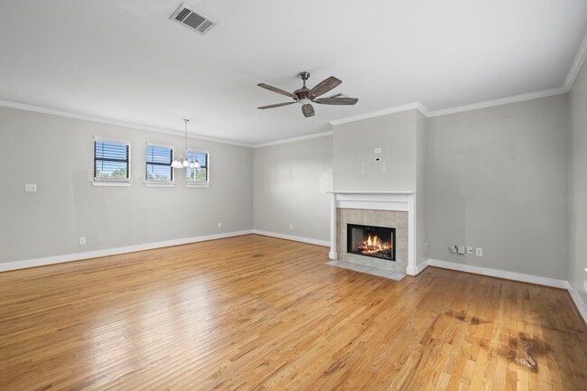Building Photo - 2154 Arabelle St