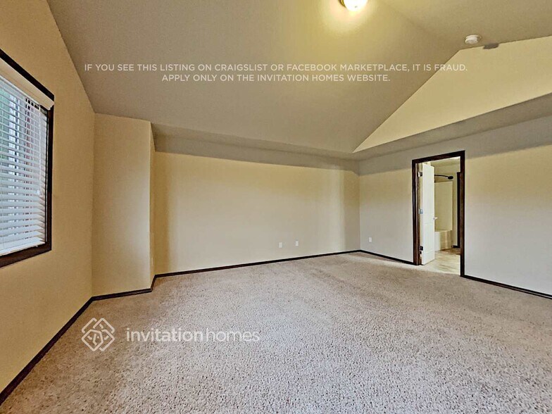 Building Photo - 4822 145th Pl NE