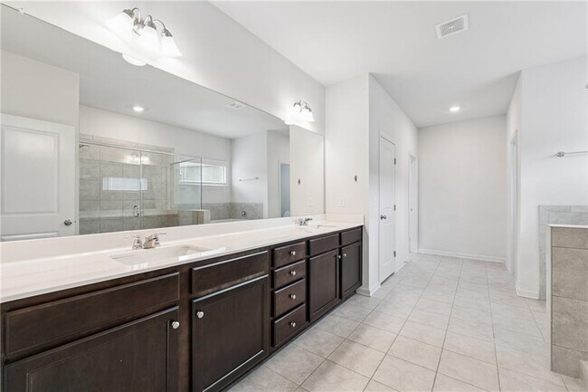Building Photo - 7725 Farrow Pass Cir