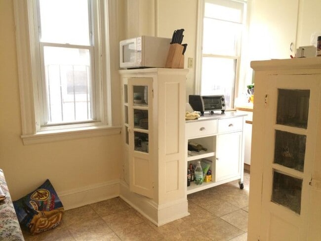Building Photo - 1 bedroom in Cambridge MA 02138