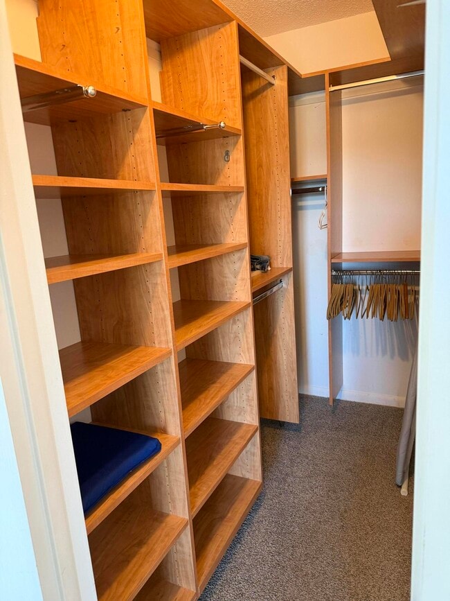 Building Photo - 332 Mansfield G