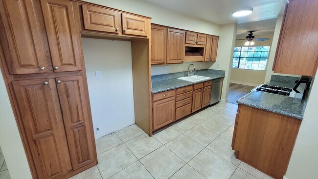 Building Photo - 2 Bed 1.5 Bath Gated Two Story Apartment I...
