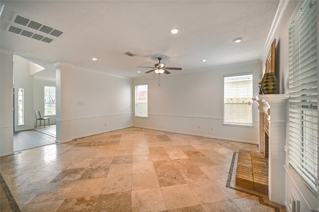 Building Photo - 11906 Dinosaur Valley Dr