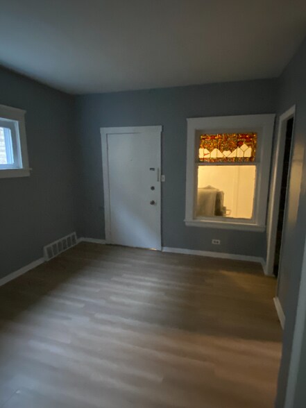 Building Photo - 6632 Fleet Ave