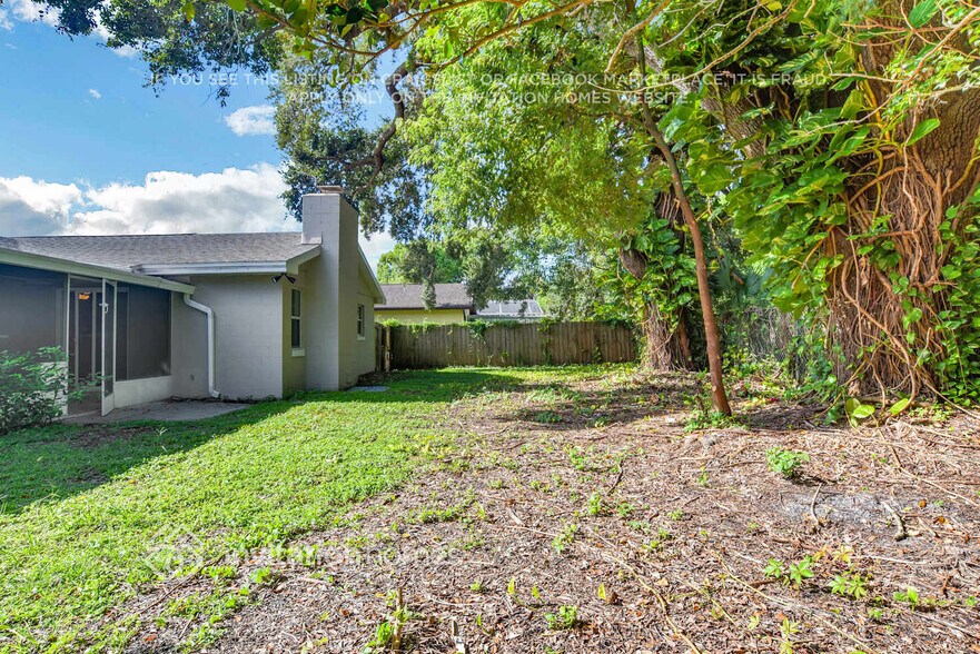 Building Photo - 1557 Nottingham Dr